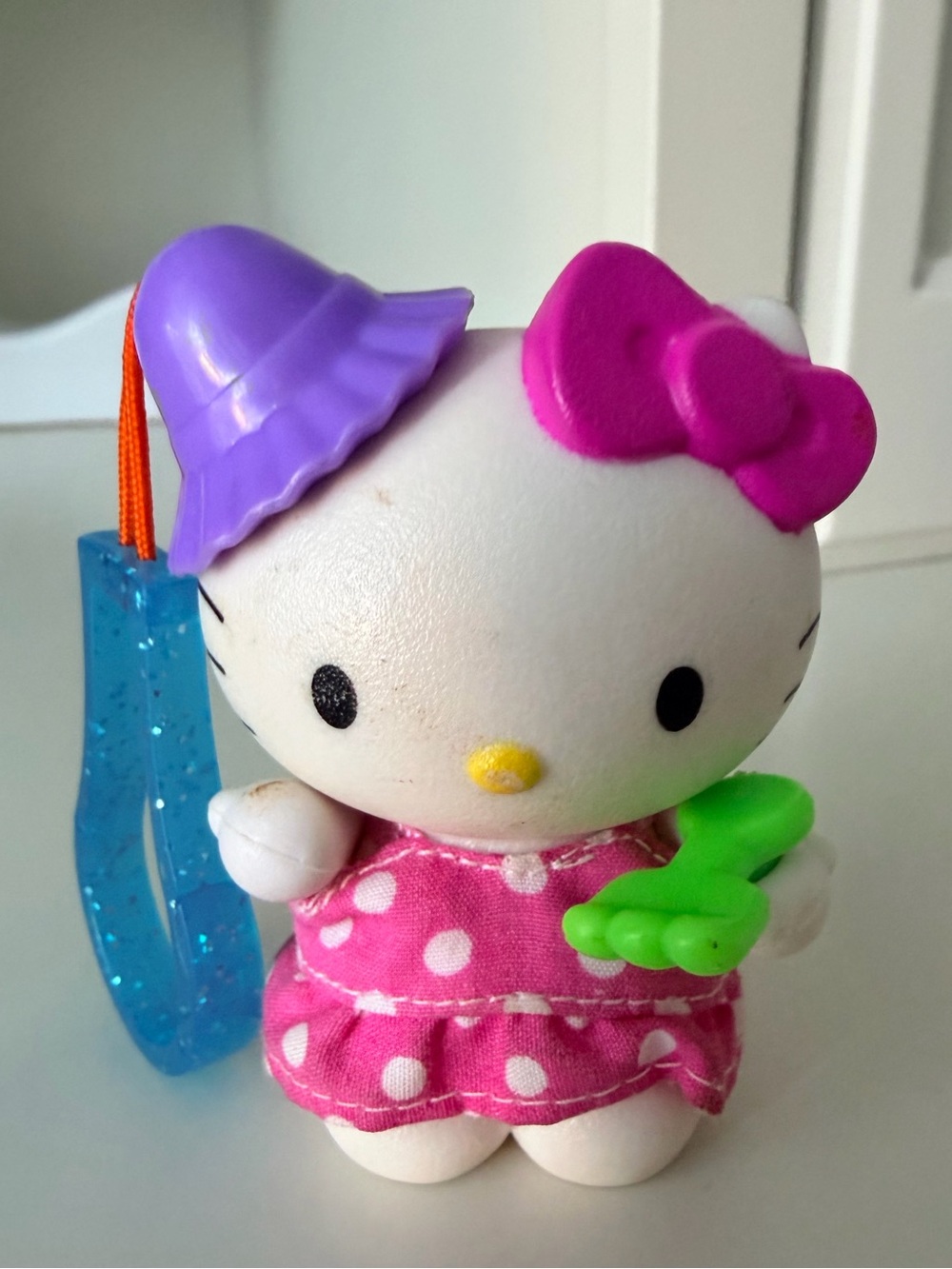 Y2K Vintage 2000’S MCDONALD’S Sanrio Hello Kitty Beach Happy Meal Toy Key Chain